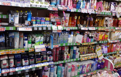 開化妝品店如何進(jìn)貨及化妝品銷售策略